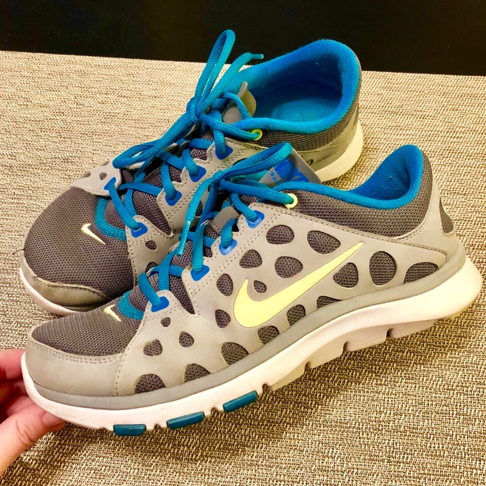 Women’s Nike Running Shoes Bright Teal and Gray